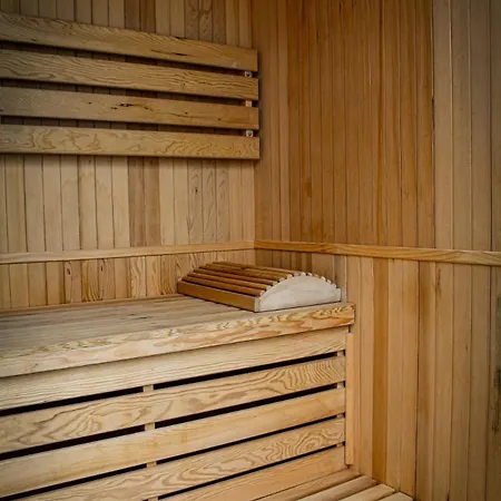 Et Espace Bien-etre Piscine, Sauna, Jacuzzi * Beaurepaire-sur-Sambre